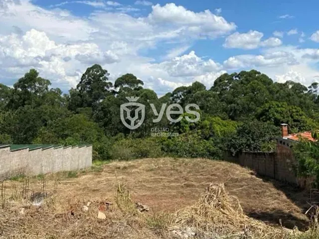 Terreno com 992m², à venda, no bairro Jardim Residencial Bela Vista em Araxá