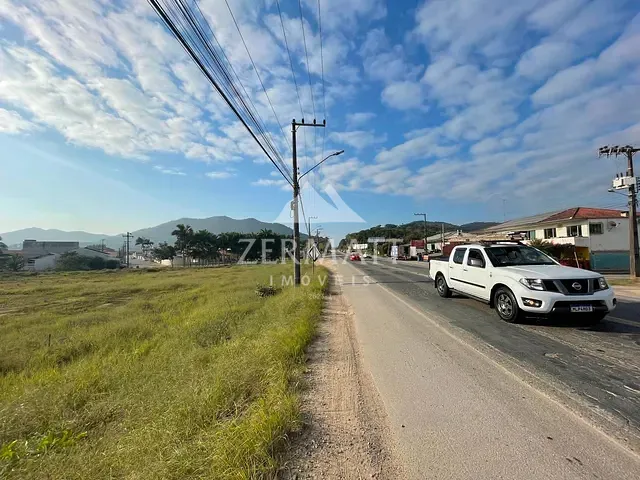 Terreno com 6999m², à venda, no bairro Steffen em Brusque