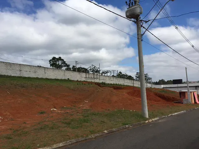 Terreno com 300m², à venda, no bairro Cézar de Souza em Mogi das Cruzes