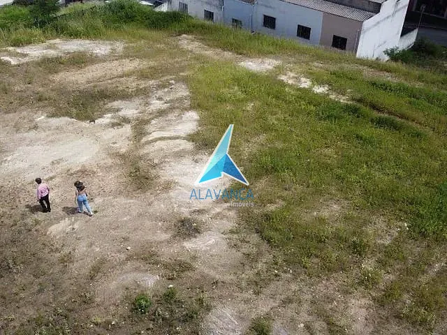 Terreno com 449m², à venda, no bairro Sir em Governador Valadares