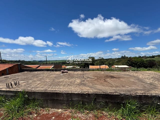 Terreno com 313m², à venda, no bairro Jardim Santos Dumont III em Apucarana