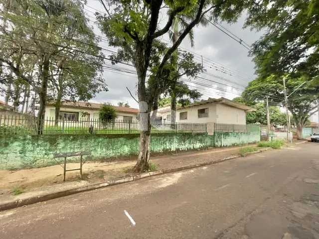 Terreno com 1425m², à venda, no bairro Conjunto Residencial Arnaldo Busato em Rolândia