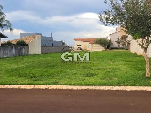 Terreno com 620m², à venda, no bairro Cravinhos em Cravinhos