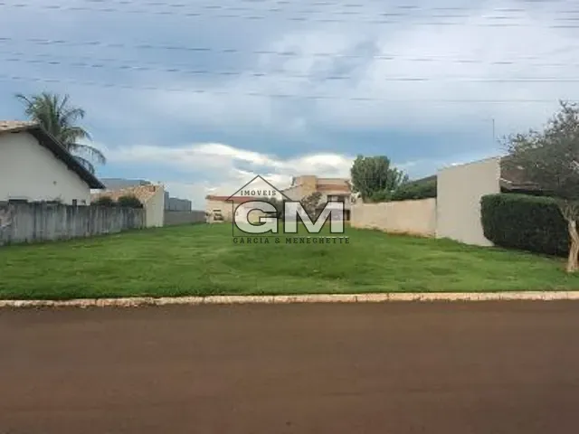 Terreno com 620m², à venda, no bairro Cravinhos em Cravinhos