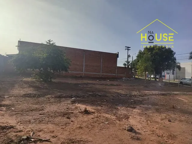 Terreno com 327m², à venda, no bairro Jardim dos Pinheiros em Votuporanga
