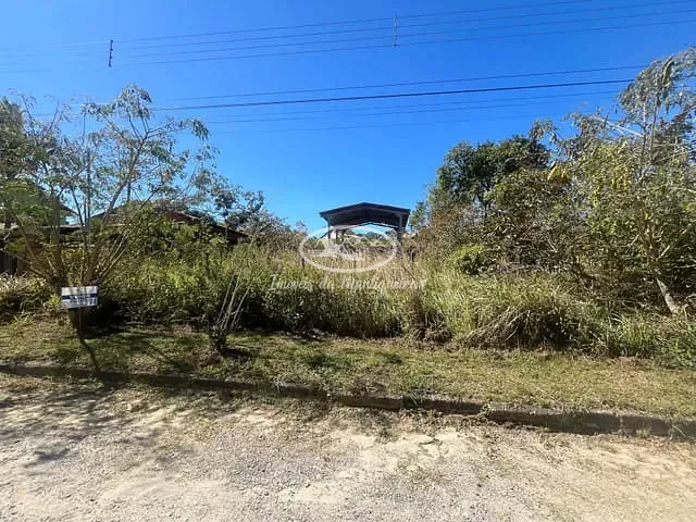 Terreno com 450m², à venda, no bairro Vale dos Reis em Itatiaia
