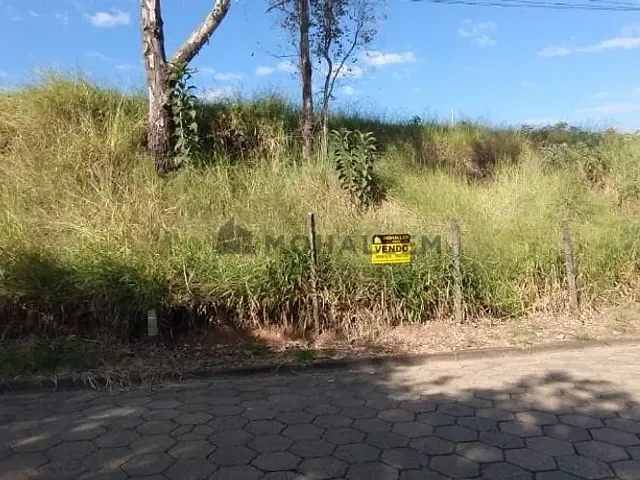 Terreno com 344m², à venda, no bairro Cruzeiro em São José do Alegre