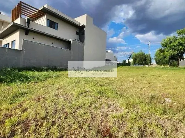 Terreno com 253m², à venda, no bairro Gleba Simon Frazer em Londrina