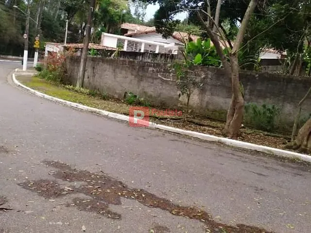 Terreno com 990m², à venda, no bairro Interlagos em São Paulo