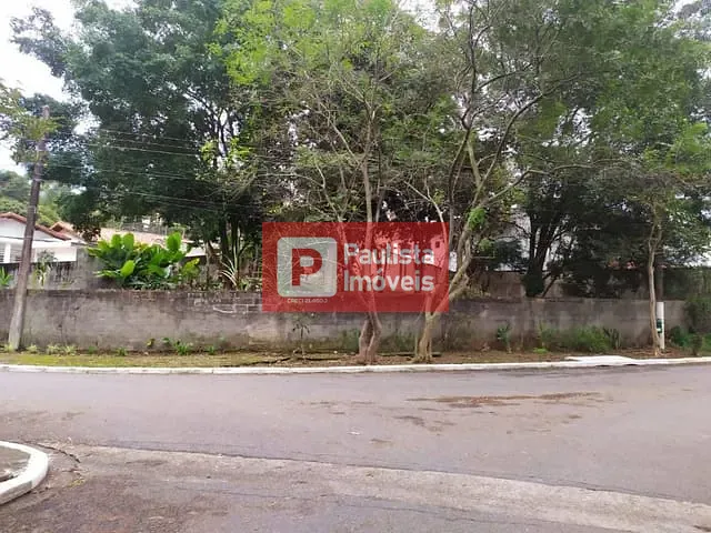 Terreno com 990m², à venda, no bairro Interlagos em São Paulo