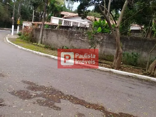 Terreno com 990m², à venda, no bairro Interlagos em São Paulo