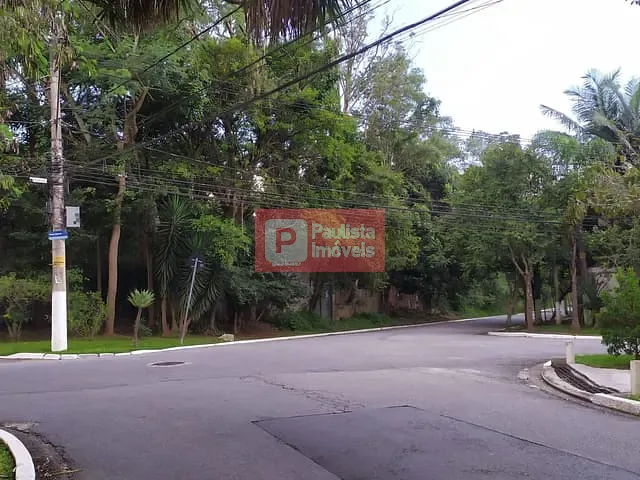 Terreno com 990m², à venda, no bairro Interlagos em São Paulo