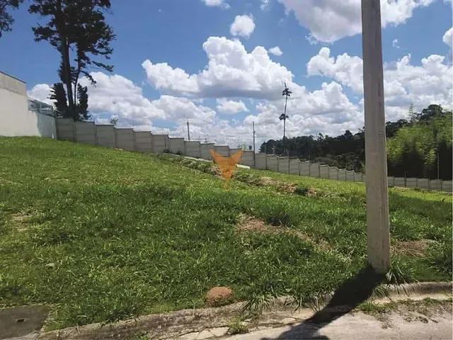 Terreno com 241m², à venda, no bairro Das Pedras em Cotia