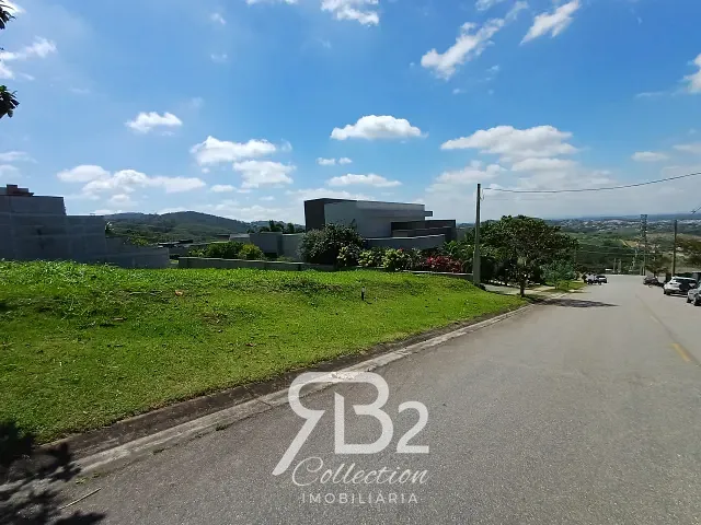 Terreno com 840m², à venda, no bairro Monte Alegre em Vinhedo