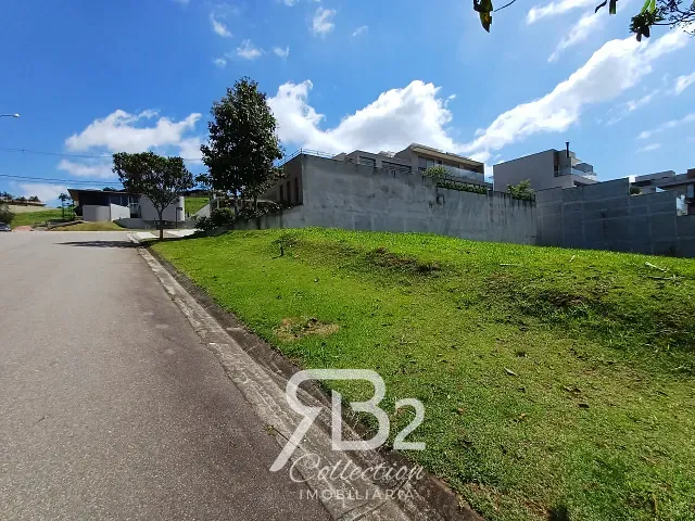 Terreno com 840m², à venda, no bairro Monte Alegre em Vinhedo