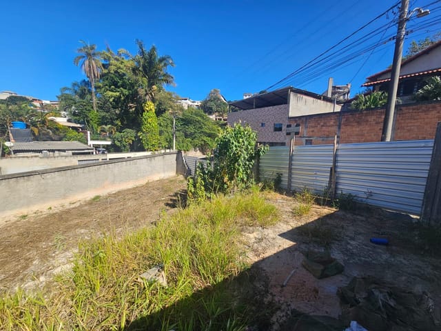 Terreno com 200m², à venda, no bairro Frei Leopoldo em Belo Horizonte