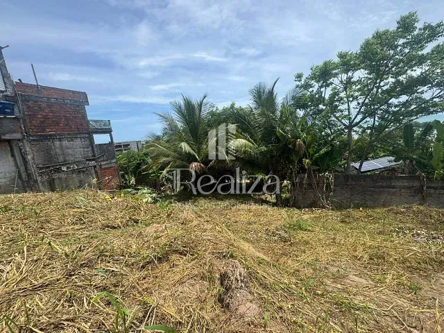Terreno com 432m², à venda, no bairro Olivença em Ilhéus