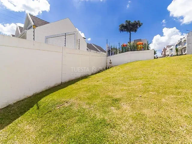 Terreno com 180m², à venda, no bairro Uberaba em Curitiba
