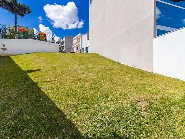 Terreno com 180m², à venda, no bairro Uberaba em Curitiba