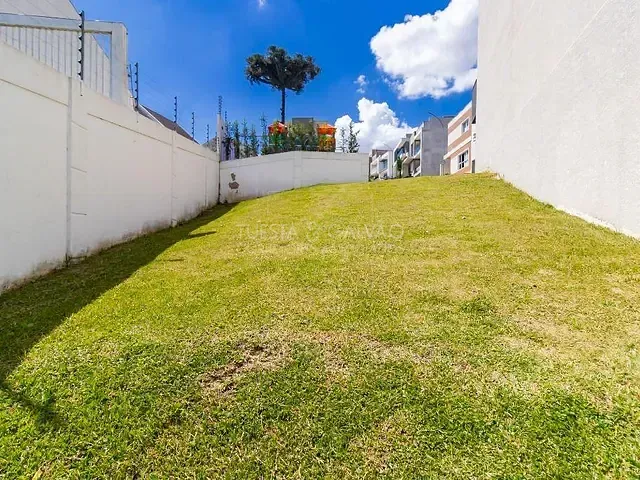 Terreno com 180m², à venda, no bairro Uberaba em Curitiba