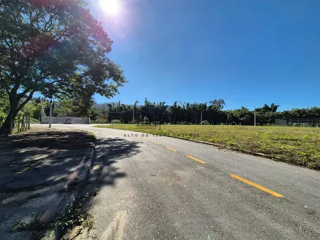 Terreno com 194m², à venda, no bairro Botujuru em Mogi das Cruzes