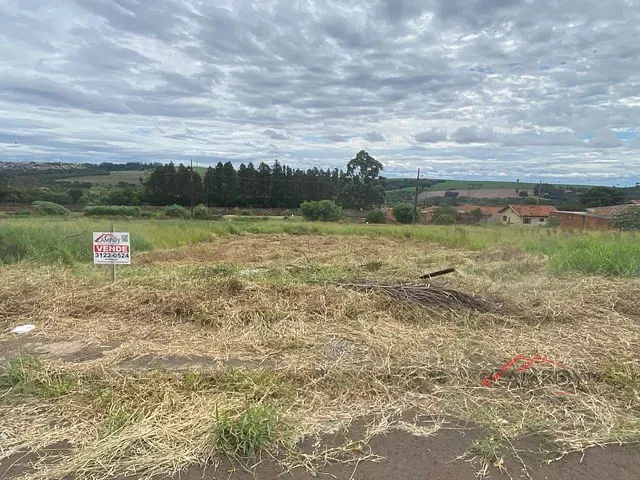 Terreno com 227m², à venda, no bairro Residencial Parque da Raposa III em Apucarana