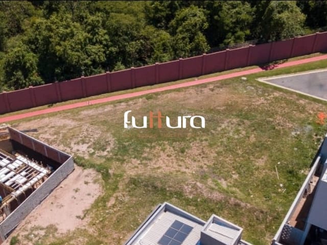 Terreno com 593m², à venda, no bairro Jardins Barcelona em Senador Canedo