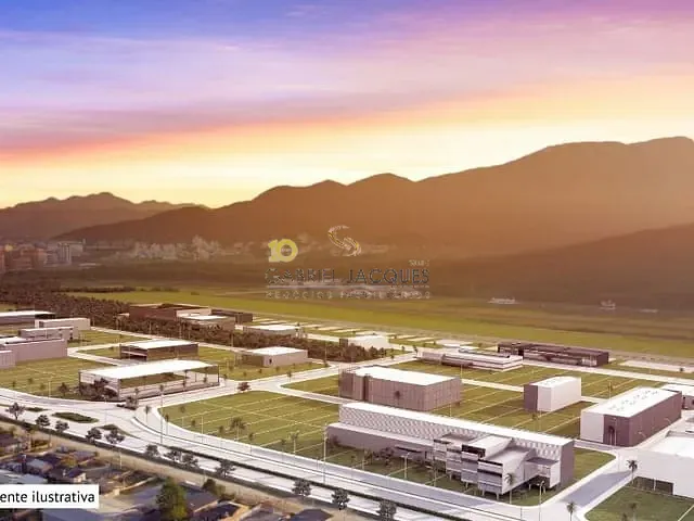 Terreno com 730m², à venda, no bairro Cidade Universitária Pedra Branca em Palhoça