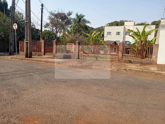 Terreno com 410m², à venda, no bairro Jardim Caviúna em Rolândia