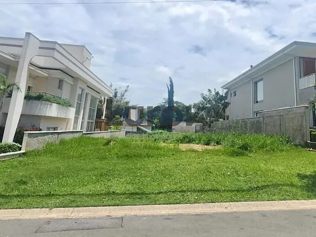 Terreno com 503m², à venda, no bairro Jardim Europa em Valinhos
