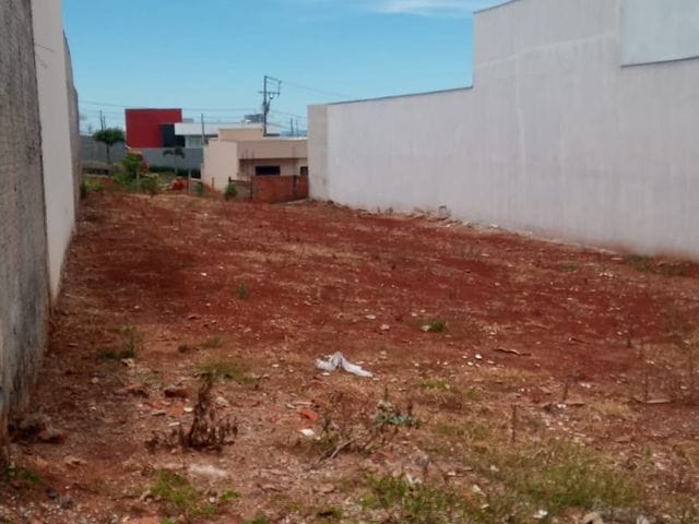 Foto do Terreno - Amplo Terreno no Residencial Solar da Toscana | J. Mareze Imóveis Ltda