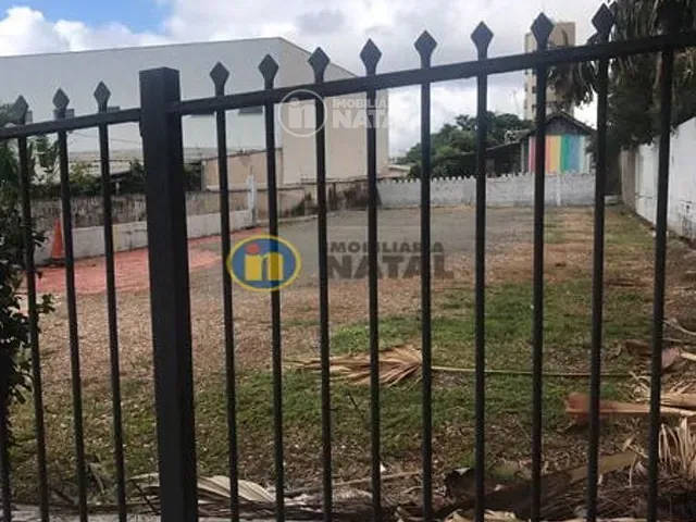 Terreno com 600m², à venda, no bairro Centro em Londrina