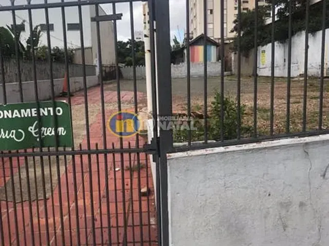 Terreno com 600m², à venda, no bairro Centro em Londrina