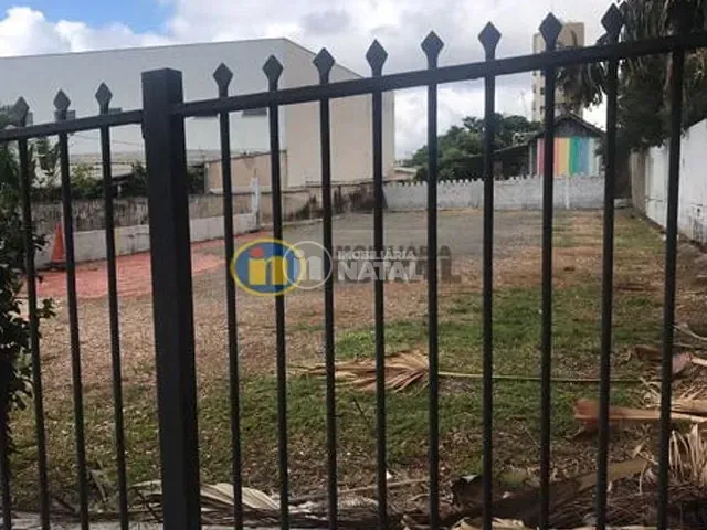 Terreno com 600m², à venda, no bairro Centro em Londrina