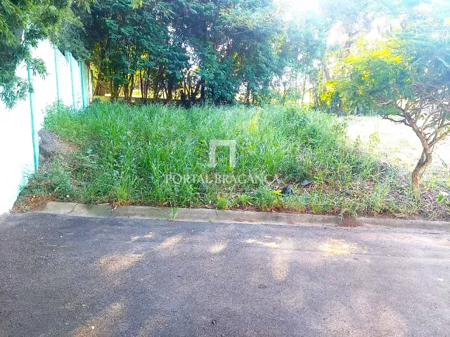 Terreno com 300m², à venda, no bairro Residencial Alvorada em Bragança Paulista