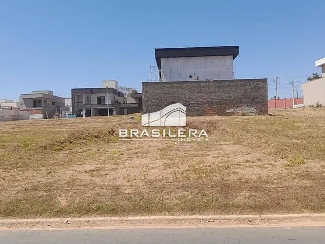 Terreno com 302m², à venda, no bairro Jardins Porto em Senador Canedo
