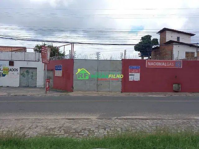 Terreno à venda, no bairro Renascença em Teresina