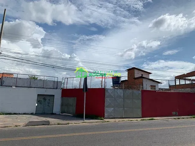 Terreno à venda, no bairro Renascença em Teresina