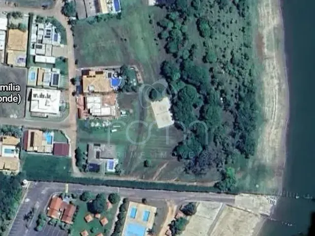 Terreno com 820m², à venda, no bairro Terras da Barra em Mendonça
