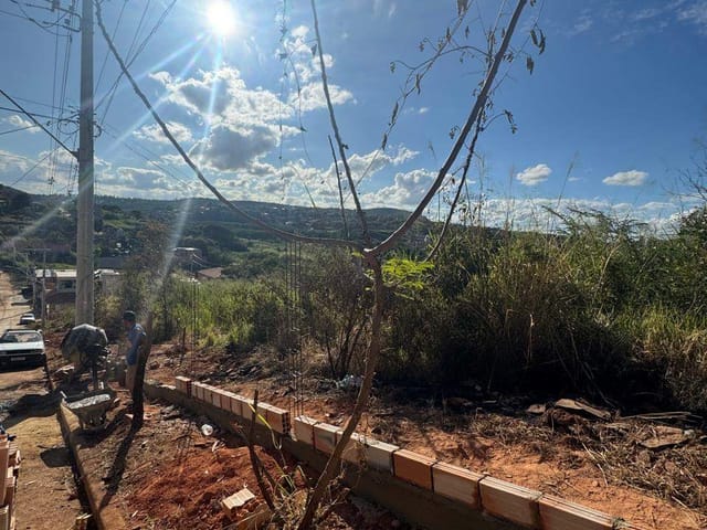 Terreno com 200m², à venda, no bairro Ribeiro de Abreu em Belo Horizonte