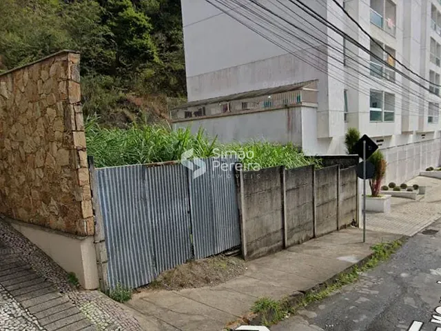Terreno com 300m², à venda, no bairro Cascatinha em Juiz de Fora