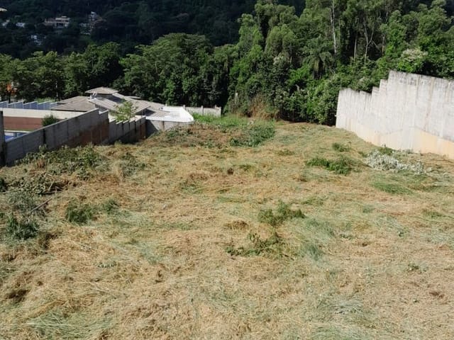 Terreno com 1000m², à venda, no bairro Jardim das Paineiras em São João da Boa Vista