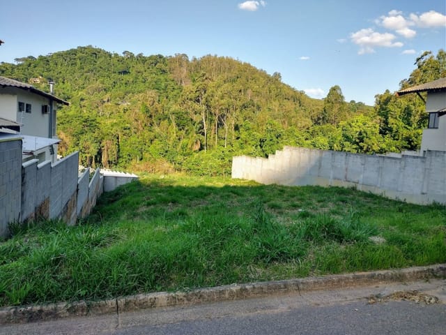 Terreno com 1000m², à venda, no bairro Jardim das Paineiras em São João da Boa Vista