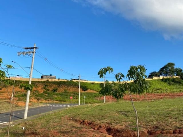 Terreno com 353m², à venda, no bairro Salvaterra em Juiz de Fora
