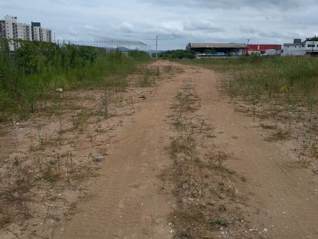 Terreno com 5802m², à venda, no bairro Cordeiros em Itajaí