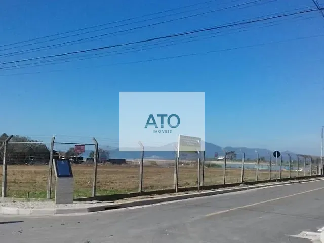 Terreno com 10000m², à venda, no bairro Praça em Tijucas