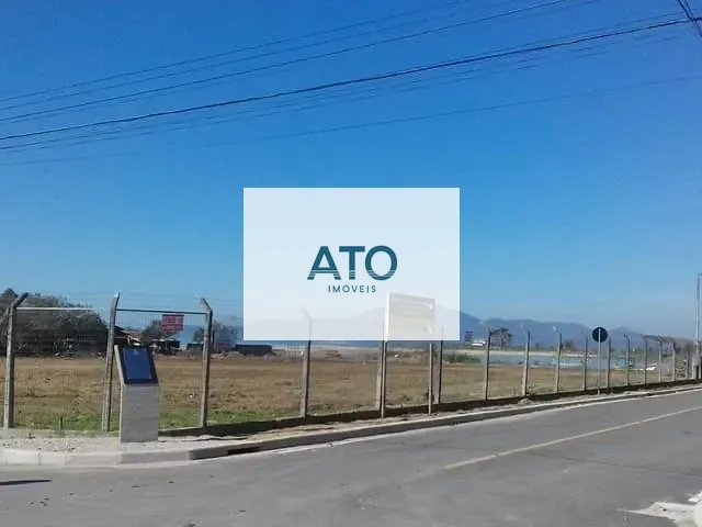 Terreno com 10000m², à venda, no bairro Praça em Tijucas