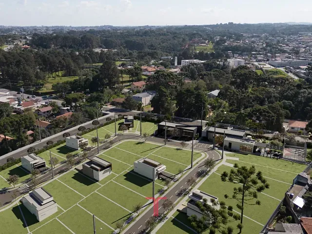 Terreno com 218m², à venda, no bairro Santa Cândida em Curitiba