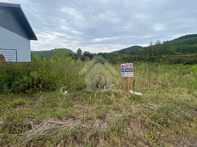 Terreno com 316m², à venda, no bairro Centro em Paverama