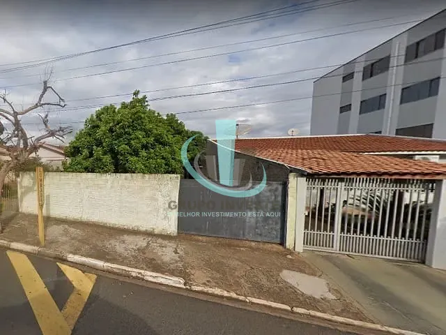 Terreno com 250m², à venda, no bairro JD PINHEIROS (VILA XAVIER) em ARARAQUARA